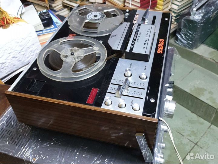 Катушечный магнитофон grundig TK147 HI-FI de luxe