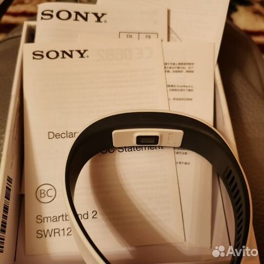 Браслет Sony SmartBand 2 SWR12 белый