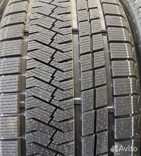 Triangle PL02 255/45 R20