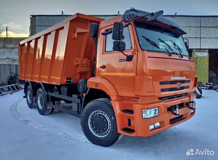 Требуется водитель на камаз самосвал 6520