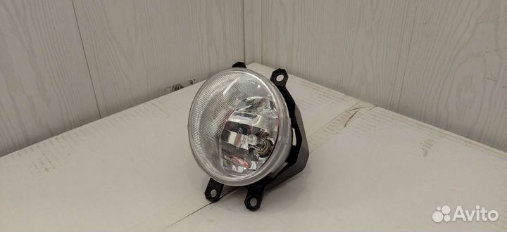 Птф левый Toyota Tundra 2 оригинал