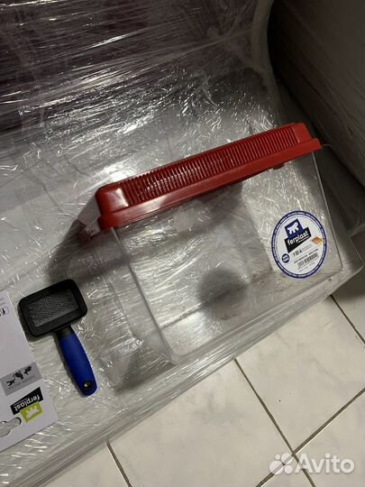 Переноска, когтерез, поилка-кран, щетка