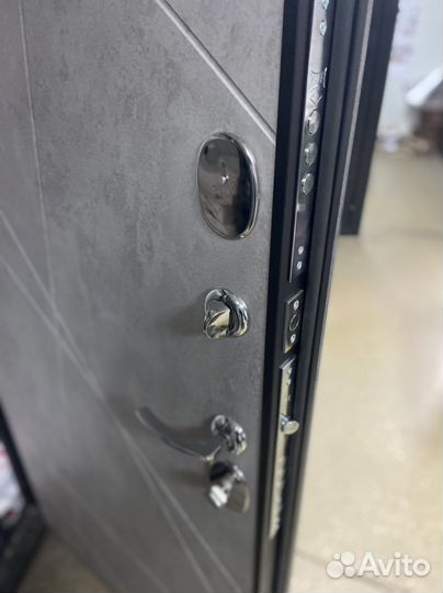 Дверь входная