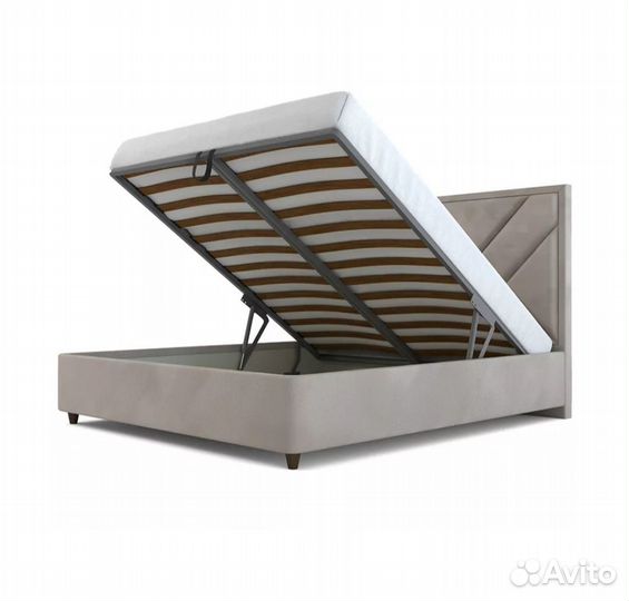 Кровать с мягким изголовьем двухспальная