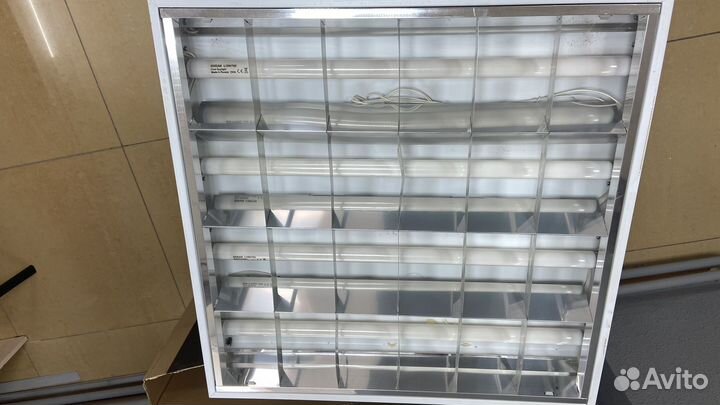 Светильник потолочный встраиваемый 