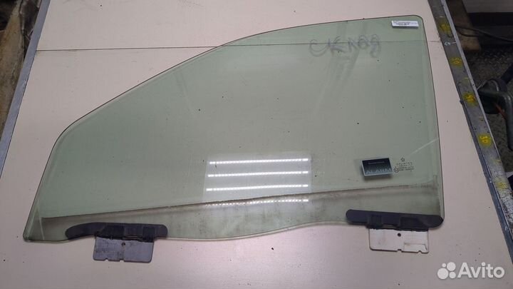 Стекло боковой двери Jeep Grand Cherokee, 2006