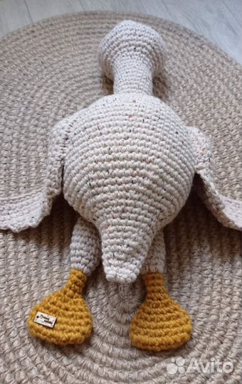 Вязаная игрушка гусь