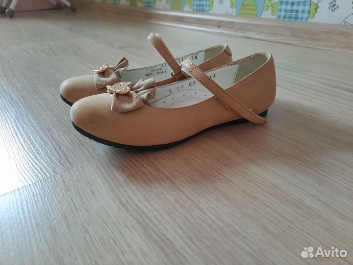 Туфли для девочки 28 размер