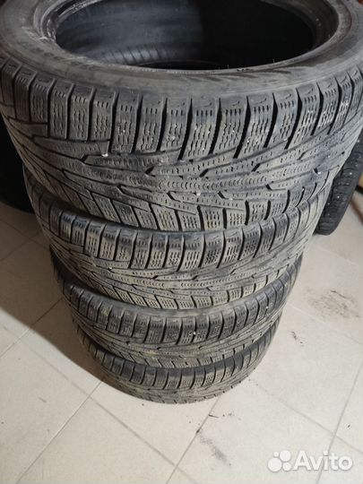 Nokian Tyres Hakkapeliitta R 215/55 R17 98R