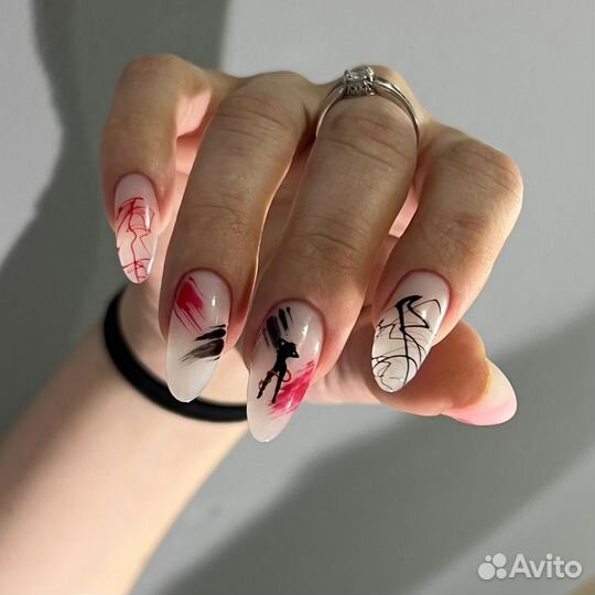 Мастер маникюра