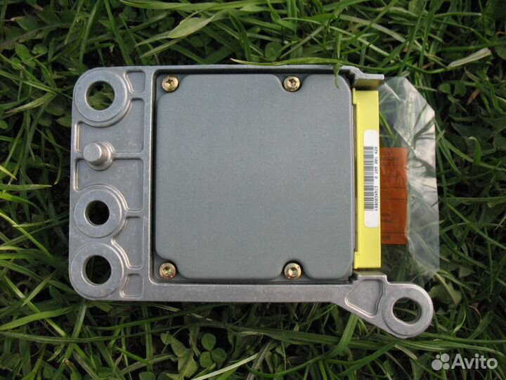 Блоки подушек безопасности Nissan Primera P12