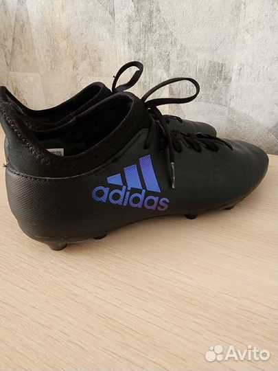Футбольные бутсы Adidas X