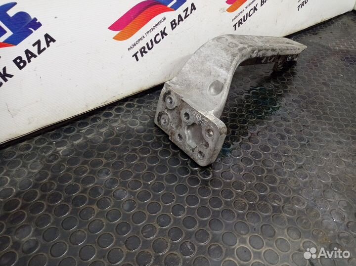 Кронштейн глушителя Volvo FH