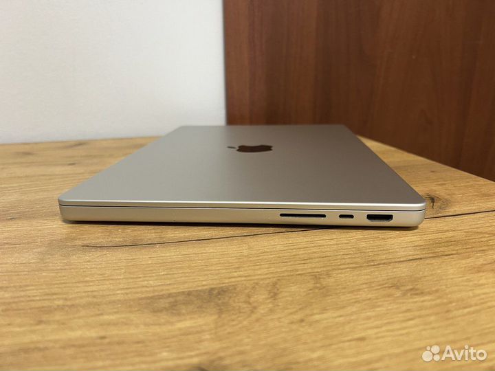 MacBook Pro 14 2021 M1 Pro (1 Tb SSD) Silver