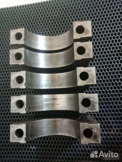 Бугель блока цилиндров Volvo