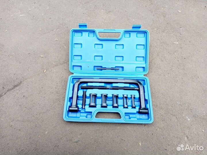 Рассухариватель клапанов универсальный (9 предм.)