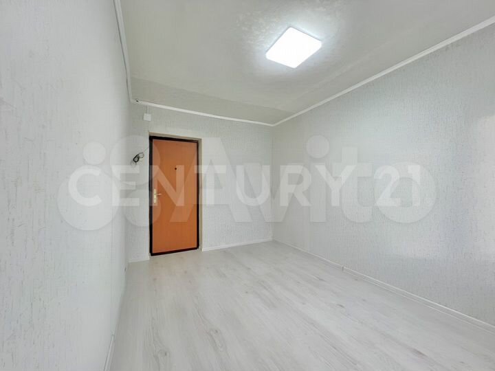 Комната 13 м² в 6-к., 3/4 эт.