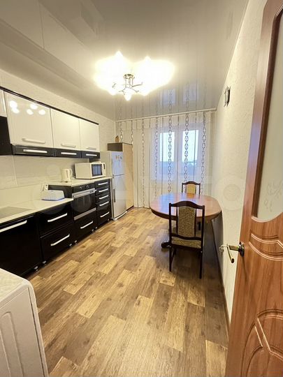 2-к. квартира, 64 м², 4/10 эт.