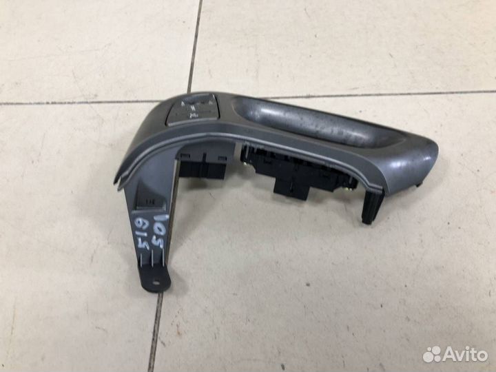 Кнопка многофункциональная Hyundai ix35 LM 2010-20