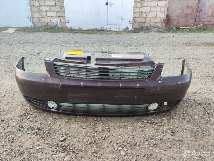 Бампер передний. Приора