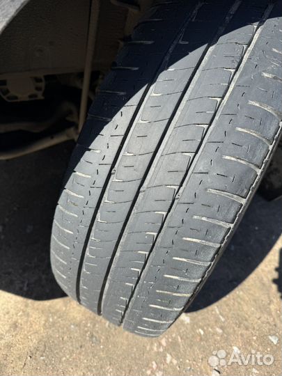 Michelin Agilis 235/65 R16C 115R