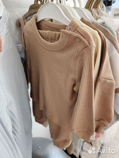 Детская одежда много