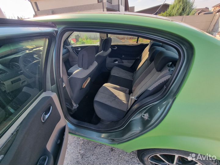 Renault Megane 1.6 МТ, 2004, 266 000 км