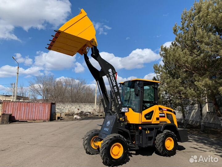 Фронтальный погрузчик BIZON 920, 2022