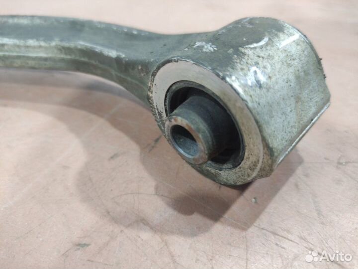 Рычаг верхний передний левый Infiniti Q70 M37 M25