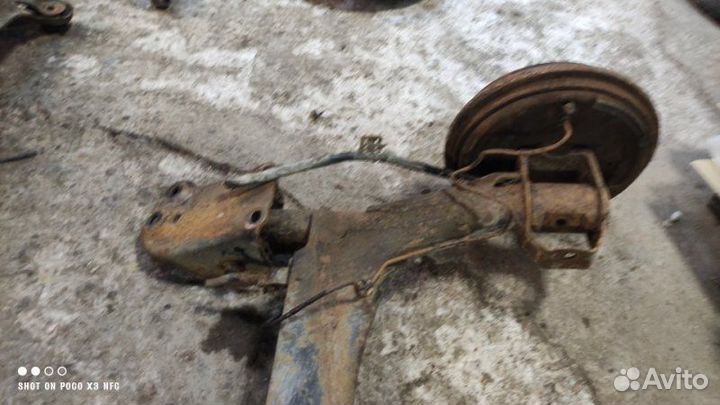 Задняя балка Volkswagen Passat B3 1.8 RP 1988-1993