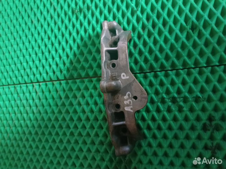 Бугель распредвала Nissan Maxima A33