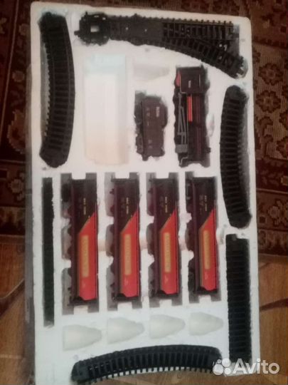 Игрушка поезд