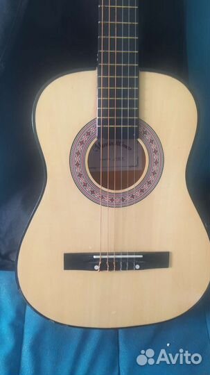 Классическая гитара 1/2