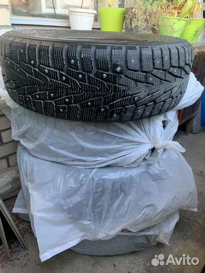 Nokian Tyres Nordman 7 SUV 215/70 R15 98