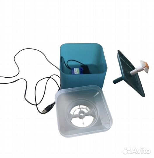 Фонтан поилка для кошек