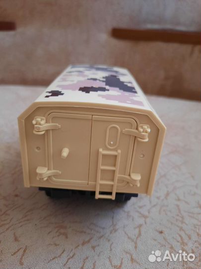 Игрушка машинка Урал Забронирована до среды