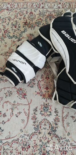 Нагрудник вратарский Bauer