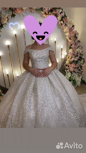 Свадебное платье