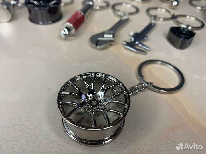 Металлические брелоки