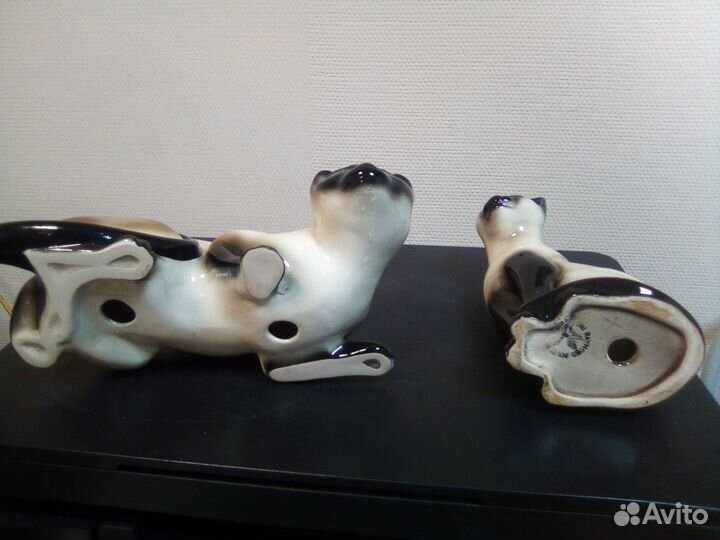 Фарфоровые статуэтки. Сиамские коты