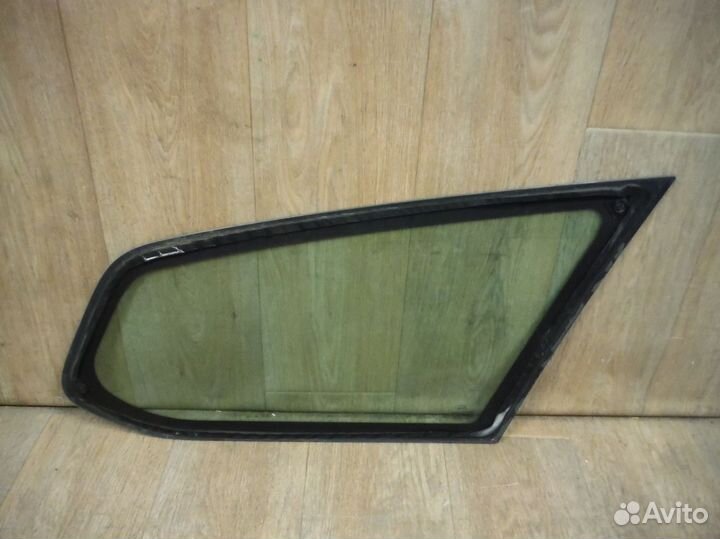 Стекло кузовное заднее левое Ford Focus 2 2006