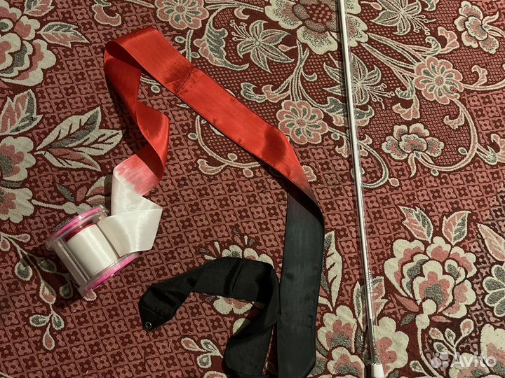 Палочка и лента для художественной гимнастики