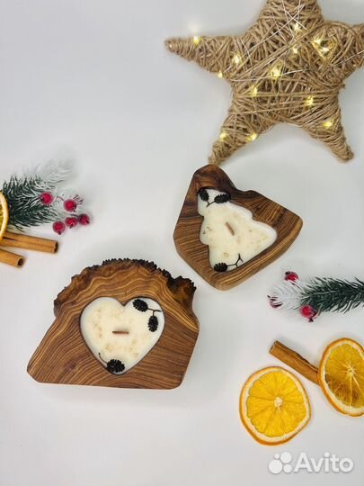 Ароматическая свеча в деревянном подсвечнике