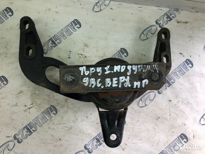 Подушка двс Ford mondeo 1