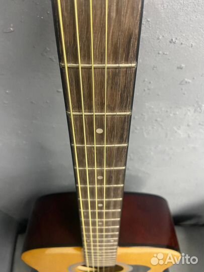 Акустическая гитара