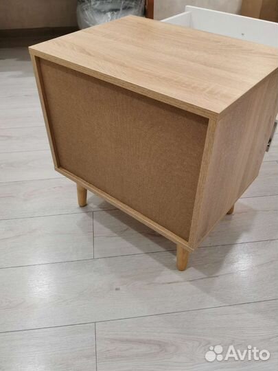 Тумба прикроватная