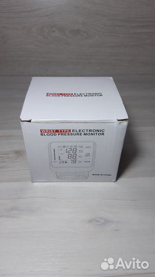 Тонометр автоматический на запястье
