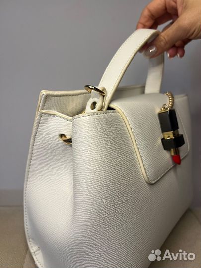 Элегантная дамская сумочка