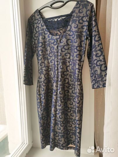 Платье женское 42 44
