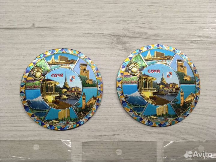 Магниты на холодильник круглые Сочи
